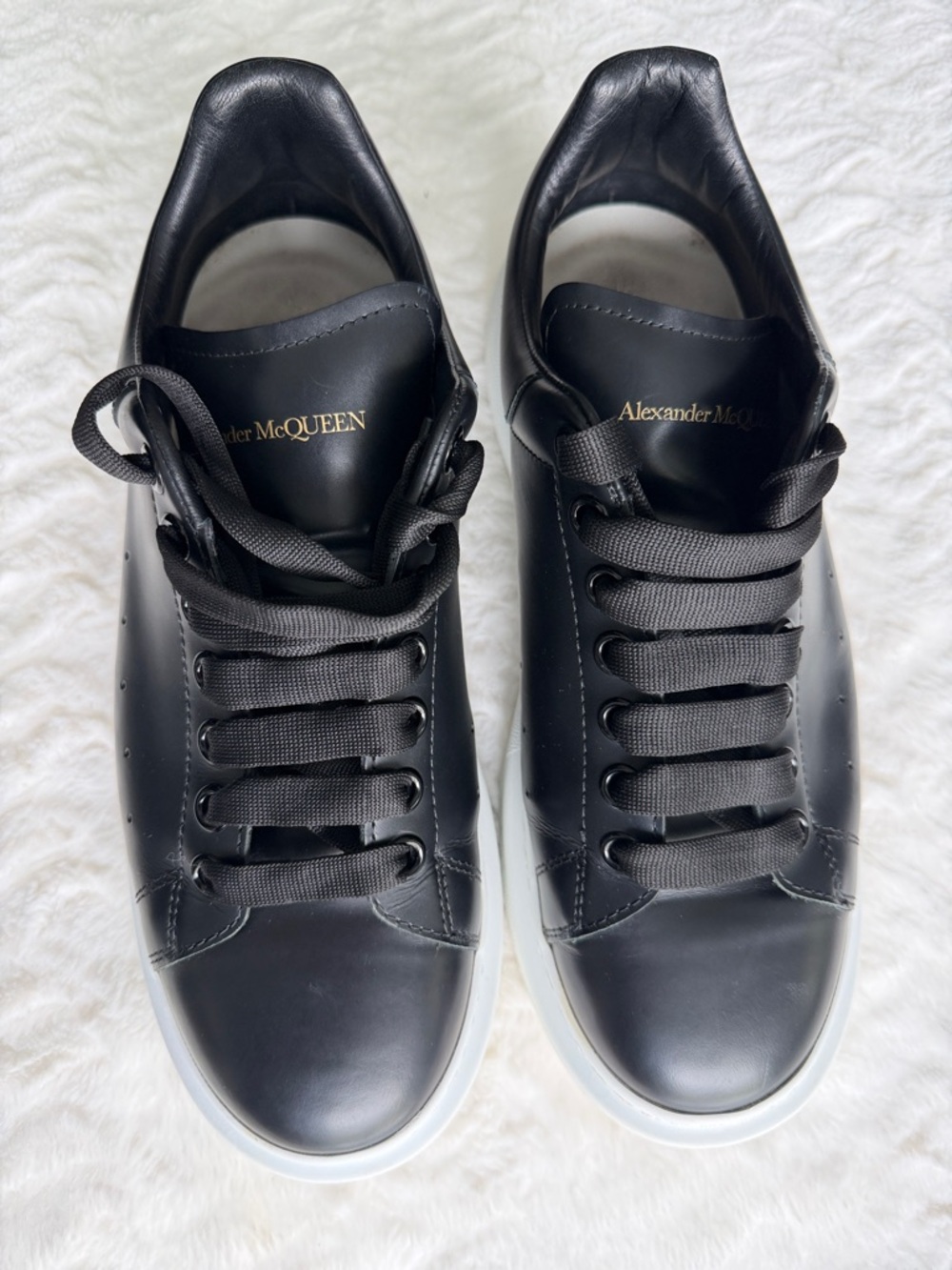 Authentic Alexander McQueen Black Leather Low-Top Lace-Up Sneakers